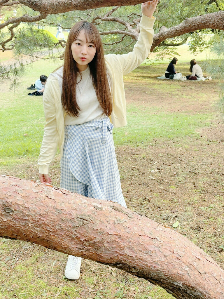 また