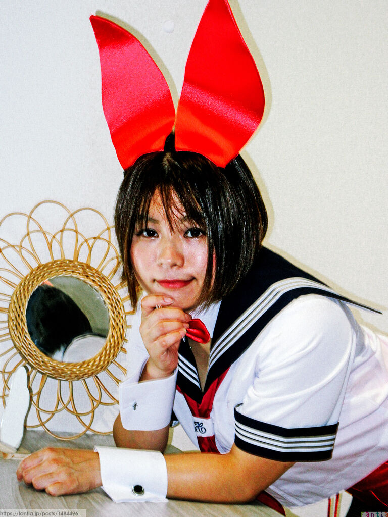 赤セーラーバニー(半袖・臙脂色)・彩乃美希