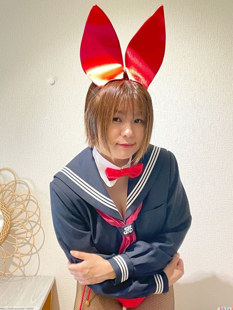 赤冬服セーラーバニー