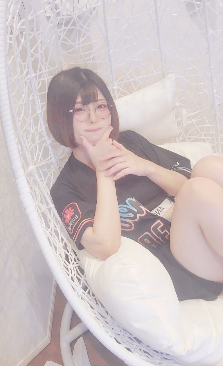 【8月末3日連続！✍️】31日は！へそ出し野球観戦スタイル⚾💕