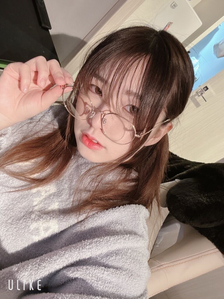 やっぱり私といったら眼鏡だよね！