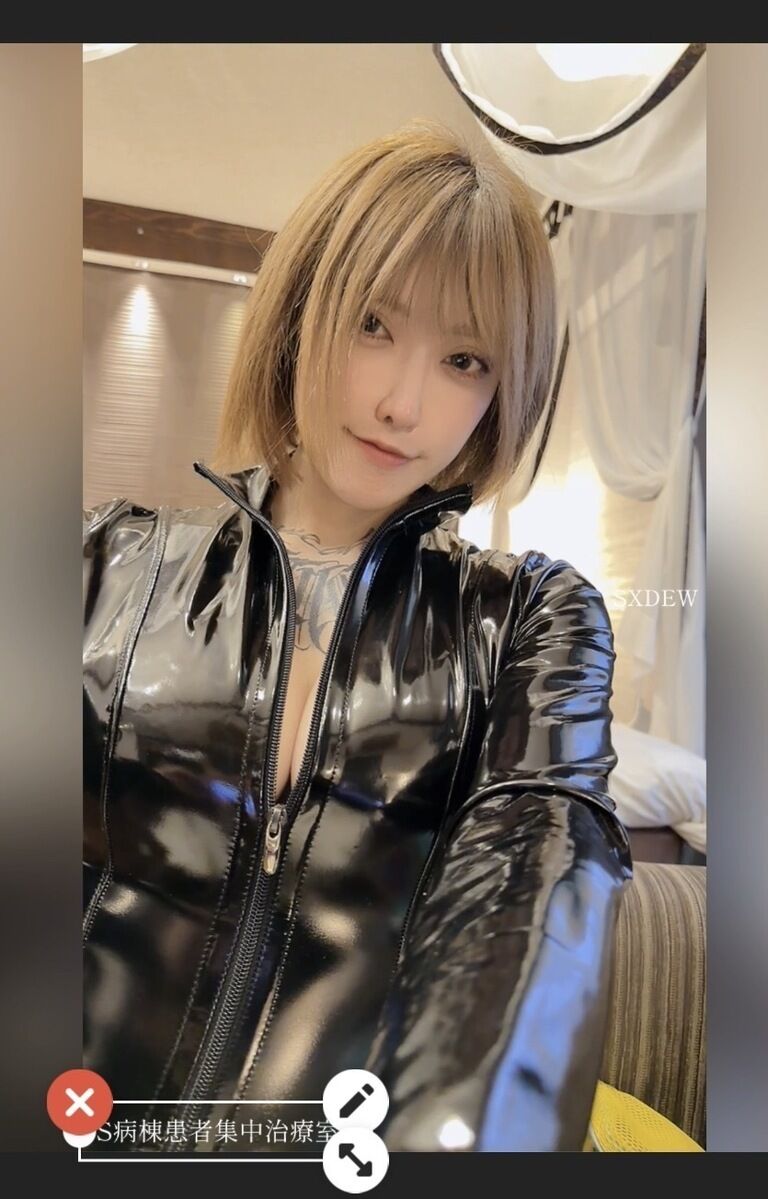 エナメルハイレグ タイトパンツ ショートブーツ 自撮り動画4本