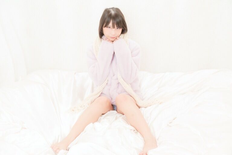 ナシ　写真集　ランジェリーマフラー