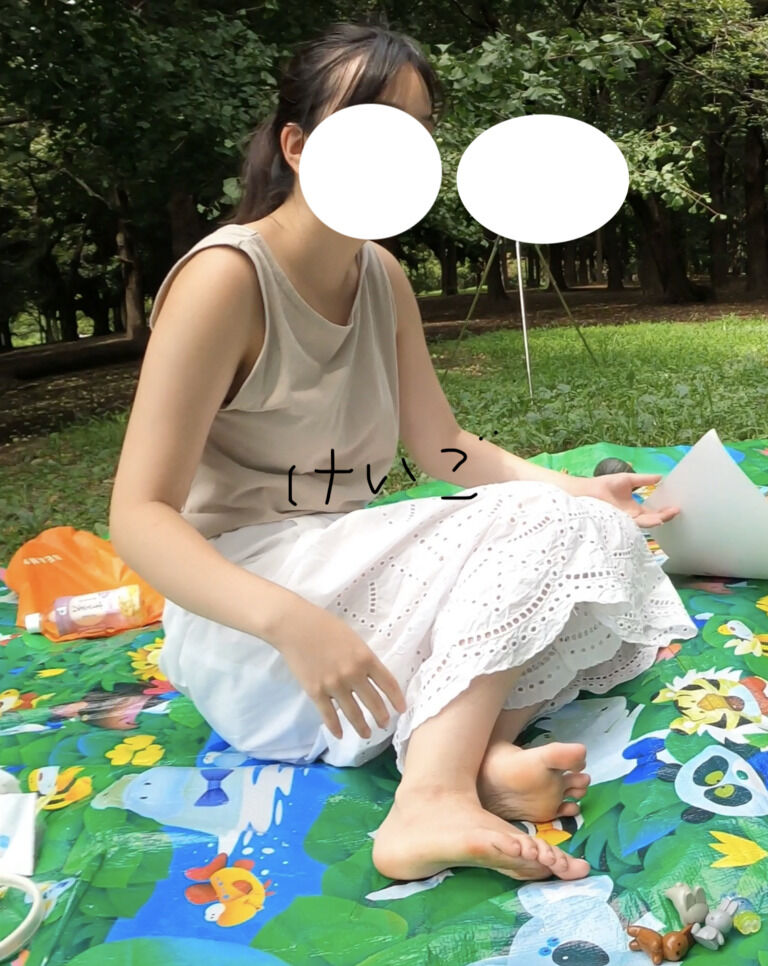 有【本編お顔ぼかし無し】『足の裏汚くてすみません…』色白清楚系な24歳OLさんの自然の色気漂う足の裏を撮影させていただきました リクエスト復刻です