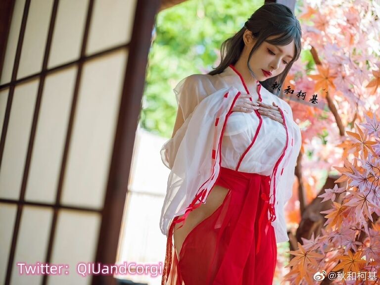 汤池巫女/- 池の巫女