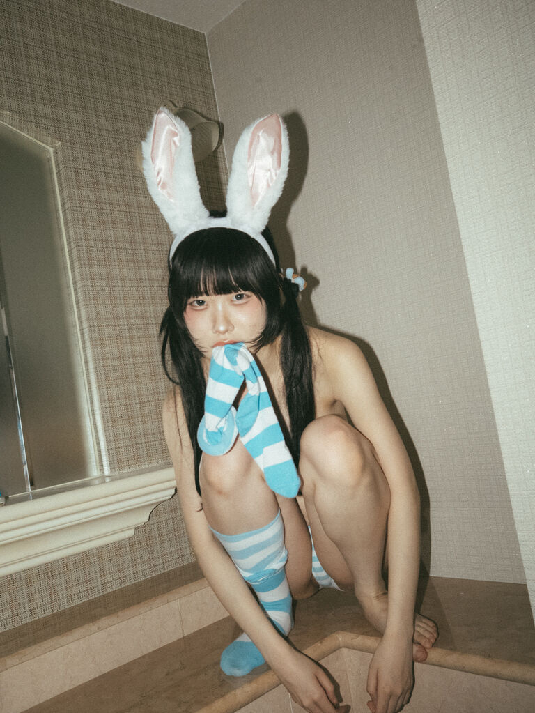 ちよ-White Rabbit After Dark