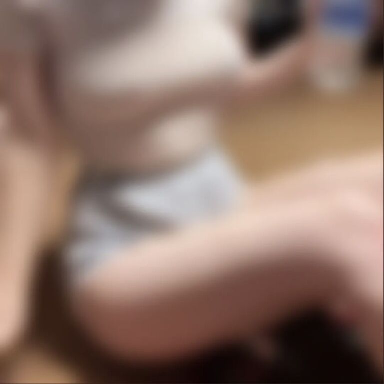 ノーブラピチT+ブルマで誘惑してくる出張パーソナルトレーナーのお姉さん💓
